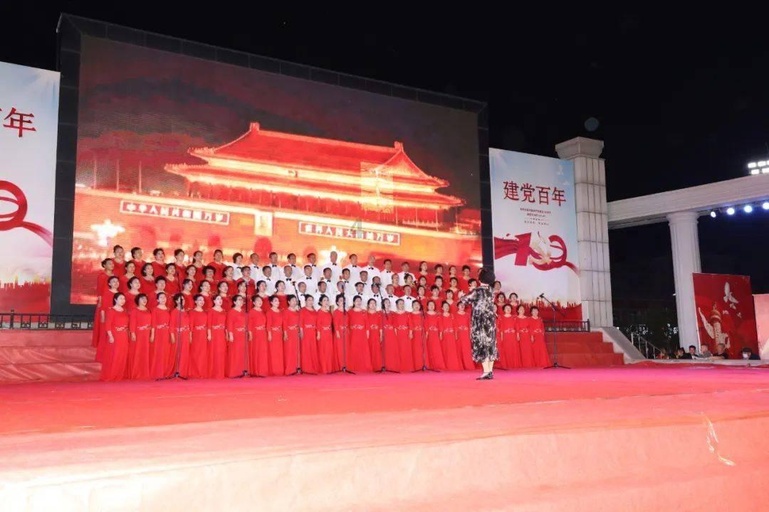颜良文丑两人联手能否斩杀关羽?关羽表示老子要反杀